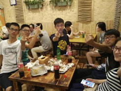 建始烧烤加盟,学烧烤技术,开烧烤店多少钱疯狂烤翅加盟